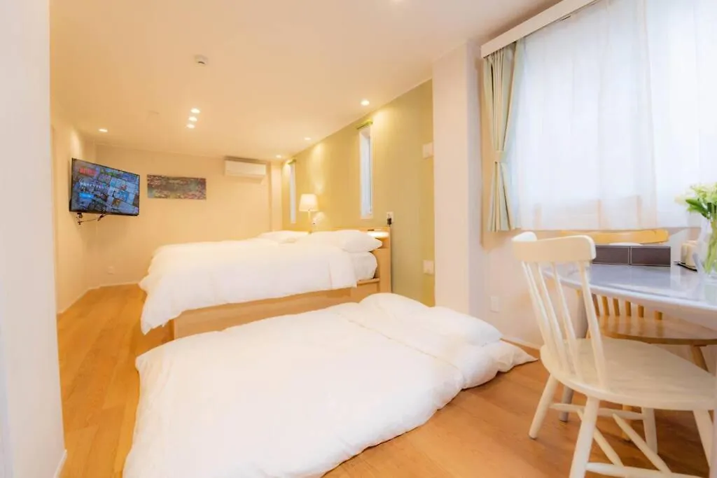 M Hotel 0*, Tokio