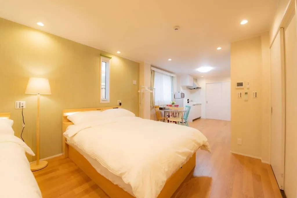 M Hotel 0*, טוקיו יפן